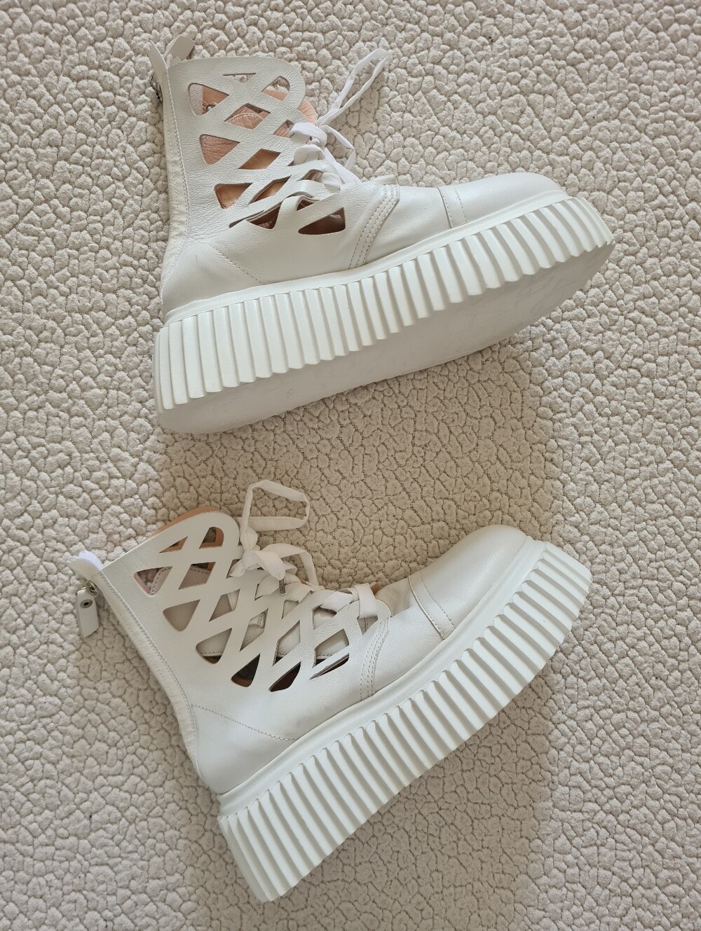 AGL Viggy Laser Cut White Leather Platform Ankle Boots EU 38 US 8 Org $491 - Picture 12 of 16